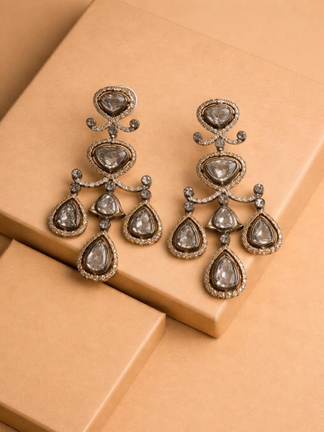 Silver and Art Palace product